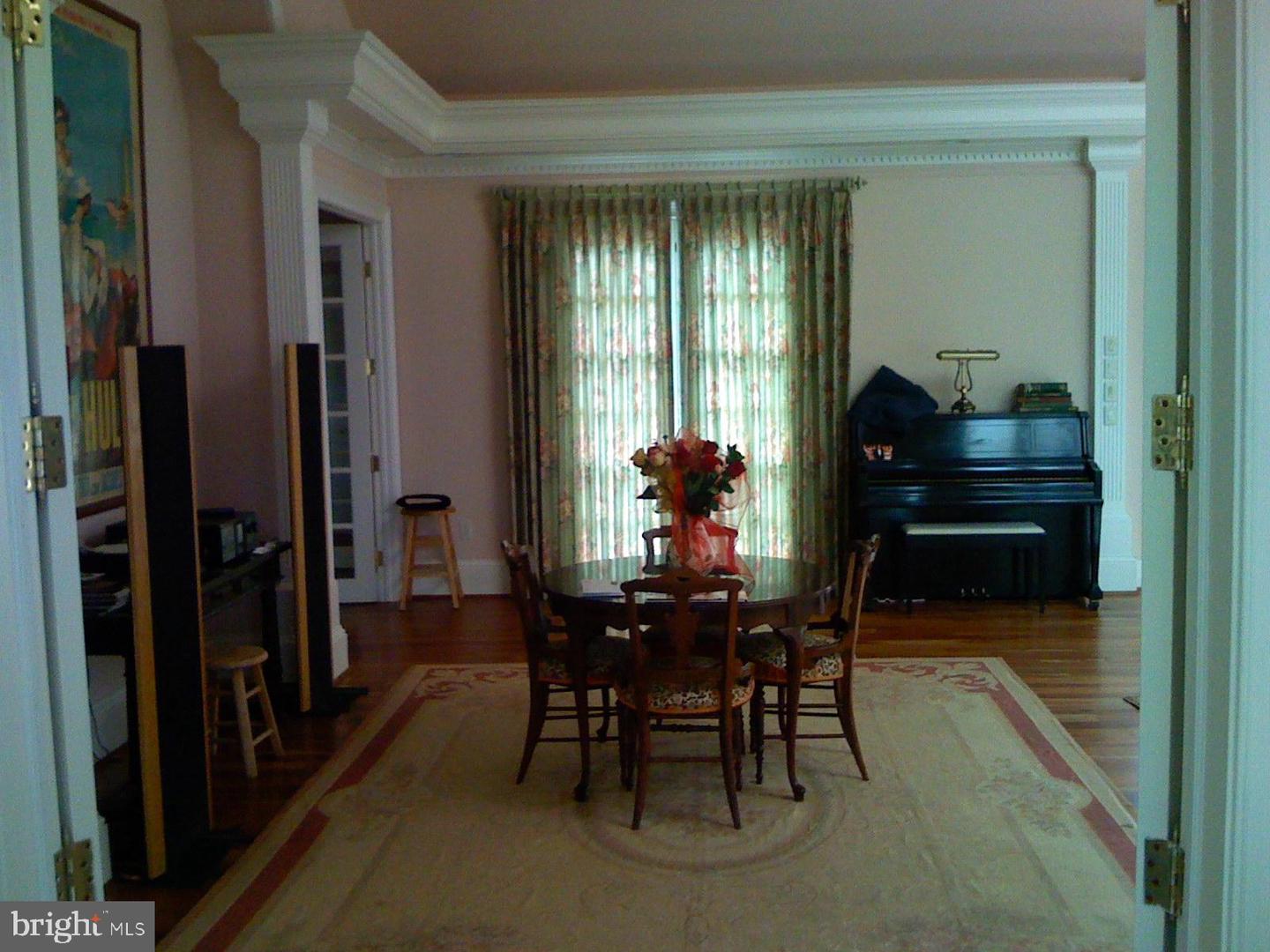 200 FOGG MOUNTAIN LN, FLINT HILL, Virginia 22627, 3 Bedrooms Bedrooms, ,2 BathroomsBathrooms,Residential,For Sale,200 FOGG MOUNTAIN LN,VARP2002366 MLS # VARP2002366