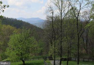 200 FOGG MOUNTAIN LN, FLINT HILL, Virginia 22627, 3 Bedrooms Bedrooms, ,2 BathroomsBathrooms,Residential,For Sale,200 FOGG MOUNTAIN LN,VARP2002366 MLS # VARP2002366