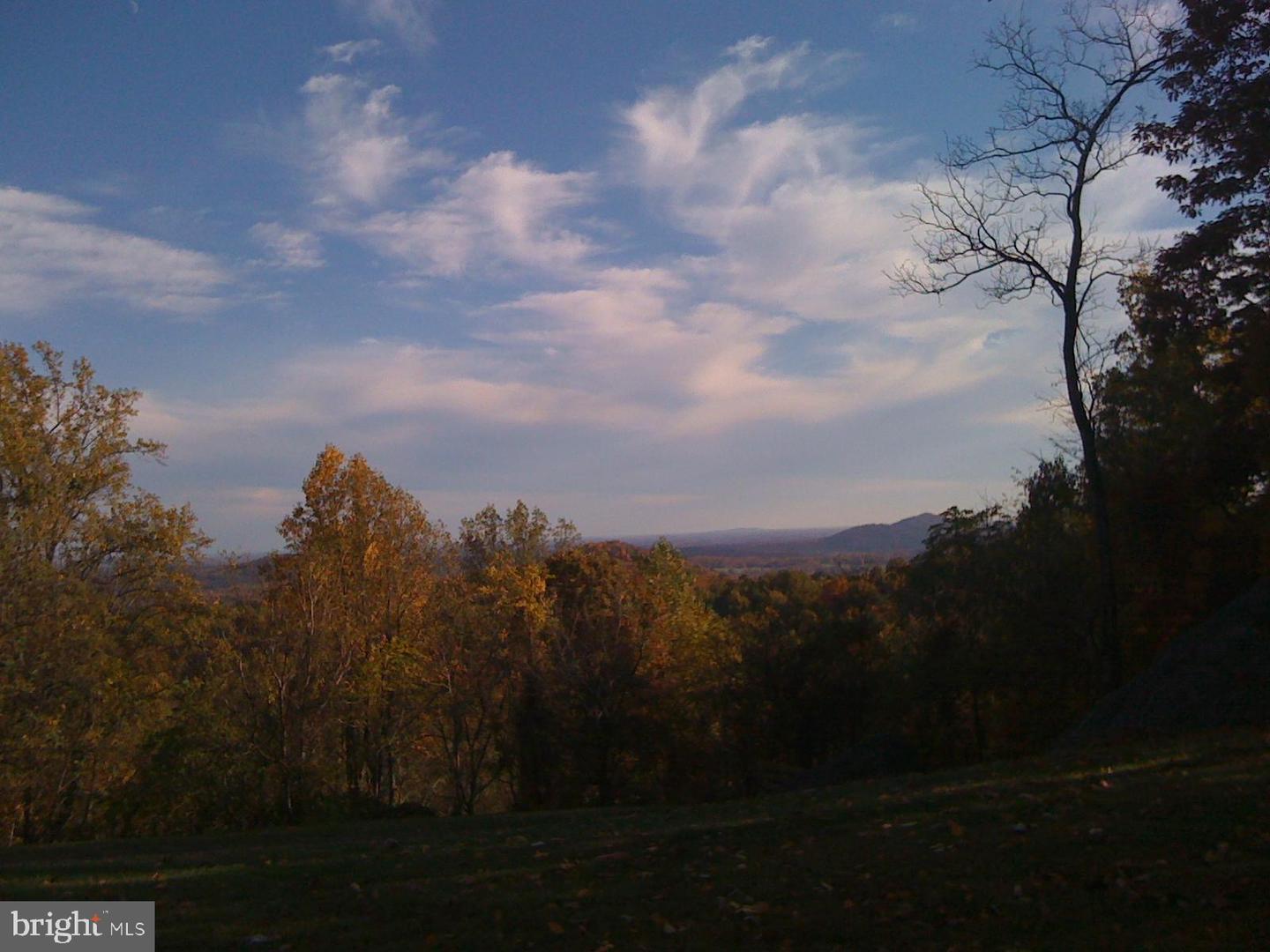 200 FOGG MOUNTAIN LN, FLINT HILL, Virginia 22627, 3 Bedrooms Bedrooms, ,2 BathroomsBathrooms,Residential,For Sale,200 FOGG MOUNTAIN LN,VARP2002366 MLS # VARP2002366