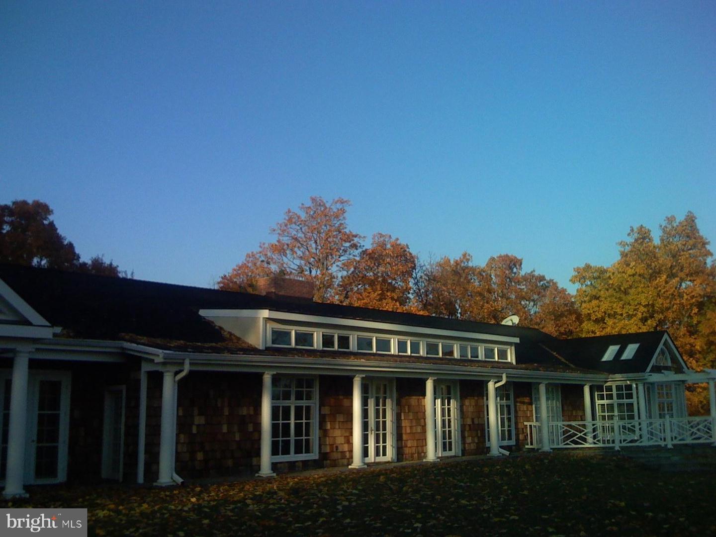 200 FOGG MOUNTAIN LN, FLINT HILL, Virginia 22627, 3 Bedrooms Bedrooms, ,2 BathroomsBathrooms,Residential,For Sale,200 FOGG MOUNTAIN LN,VARP2002366 MLS # VARP2002366