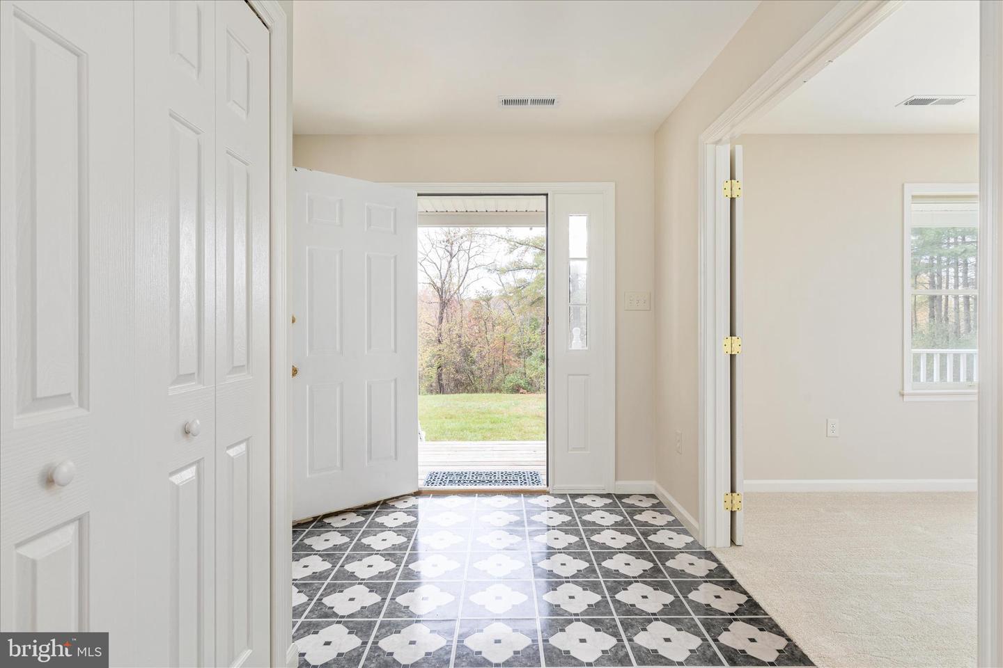 2983 OLD WINCHESTER RD, BOYCE, Virginia 22620, 3 Bedrooms Bedrooms, ,2 BathroomsBathrooms,Residential,For Sale,2983 OLD WINCHESTER RD,VACL2006126 MLS # VACL2006126