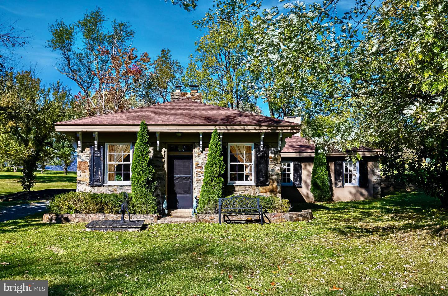 1610 DELAPLANE GRADE RD, UPPERVILLE, Virginia 20184, 4 Bedrooms Bedrooms, ,3 BathroomsBathrooms,Residential,For Sale,1610 DELAPLANE GRADE RD,VAFQ2019532 MLS # VAFQ2019532 1610 DELAPLANE GRADE RD, UPPERVILLE, Virginia 20184, 4 Bedrooms Bedrooms, ,3 BathroomsBathrooms,Residential,For Sale,1610 DELAPLANE GRADE RD,VAFQ2019532 MLS # VAFQ2019532
