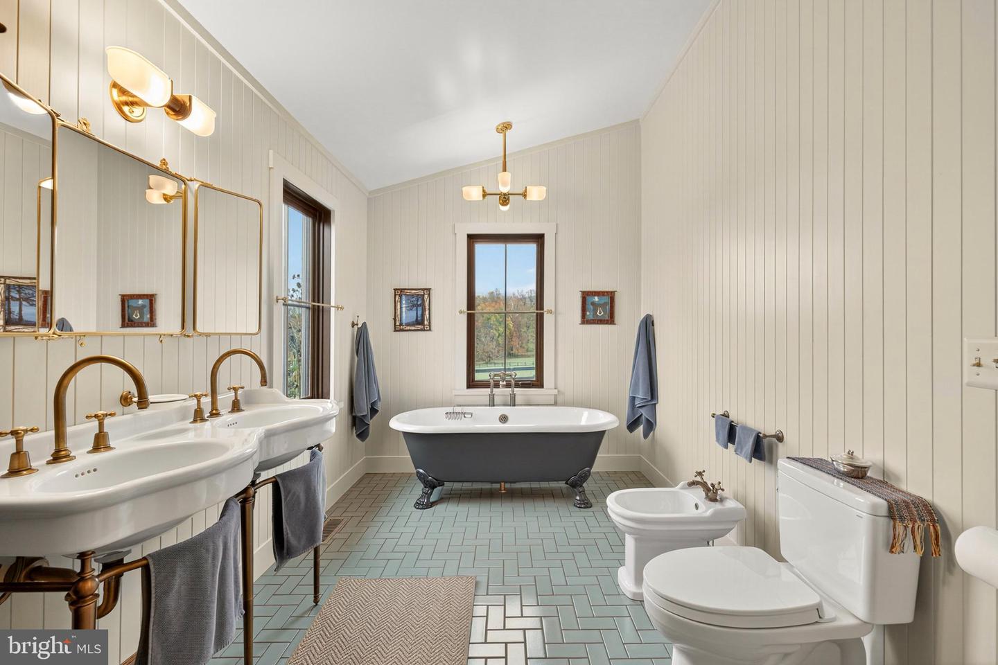 63 RILEY HOLLOW RD, HUNTLY, Virginia 22640, 2 Bedrooms Bedrooms, 7 Rooms Rooms,2 BathroomsBathrooms,Residential,For Sale,63 RILEY HOLLOW RD,VARP2002376 MLS # VARP2002376