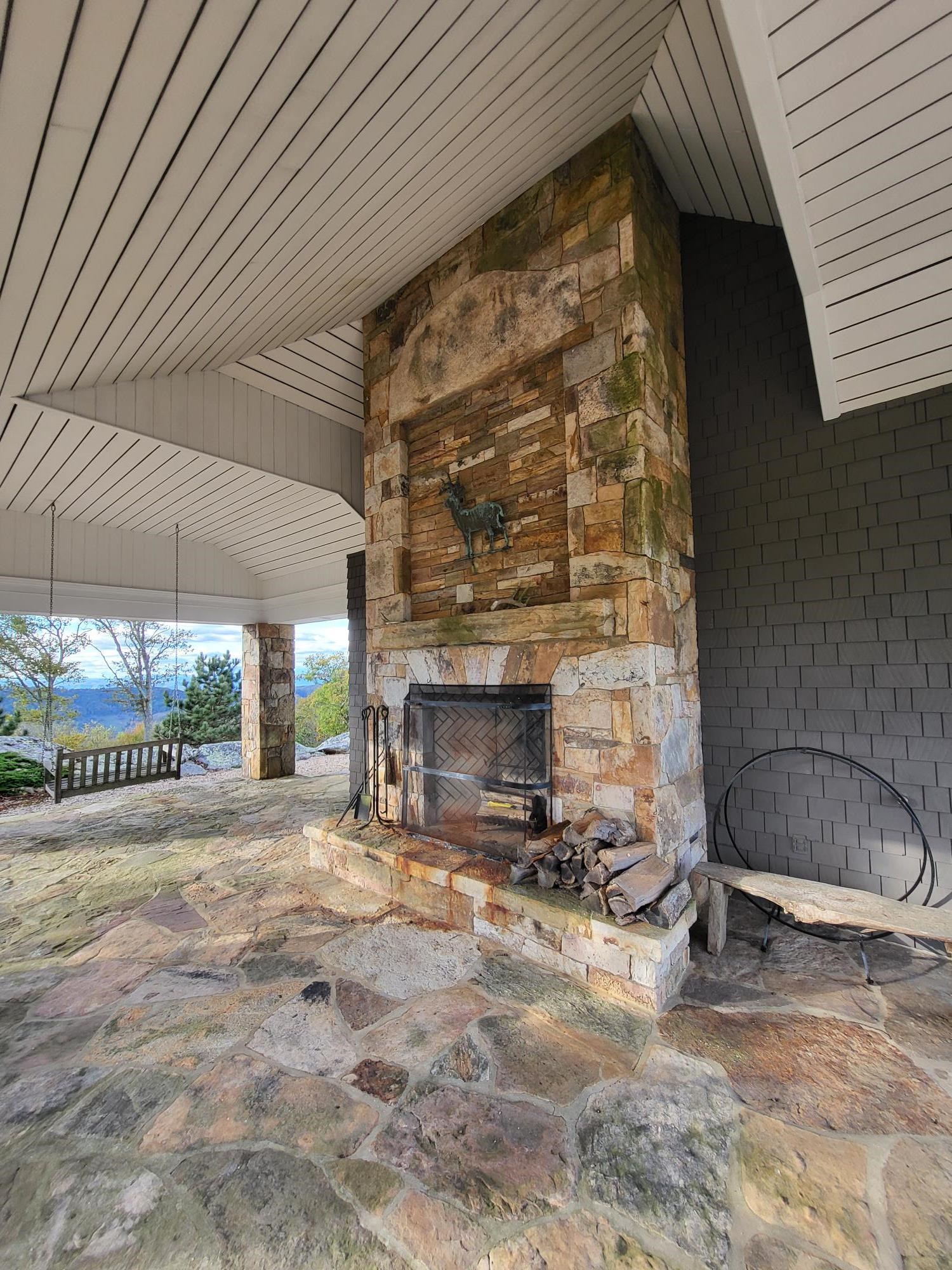 504 AIRPORT DR, HOT SPRINGS, Virginia 24445, 3 Bedrooms Bedrooms, ,3 BathroomsBathrooms,Residential,14,504 AIRPORT DR,670681 MLS # 670681