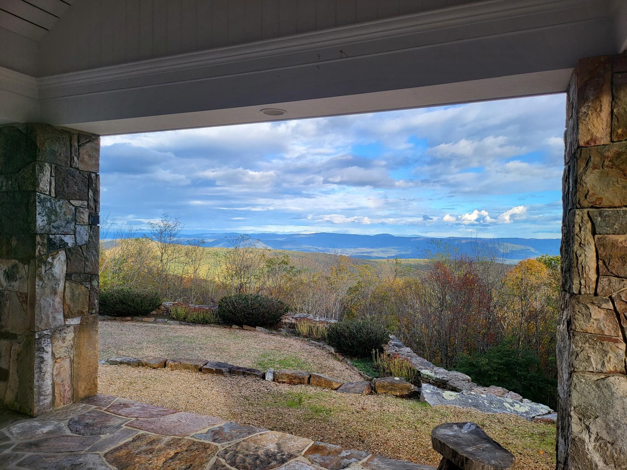 504 AIRPORT DR, HOT SPRINGS, Virginia 24445, 3 Bedrooms Bedrooms, ,3 BathroomsBathrooms,Residential,14,504 AIRPORT DR,670681 MLS # 670681