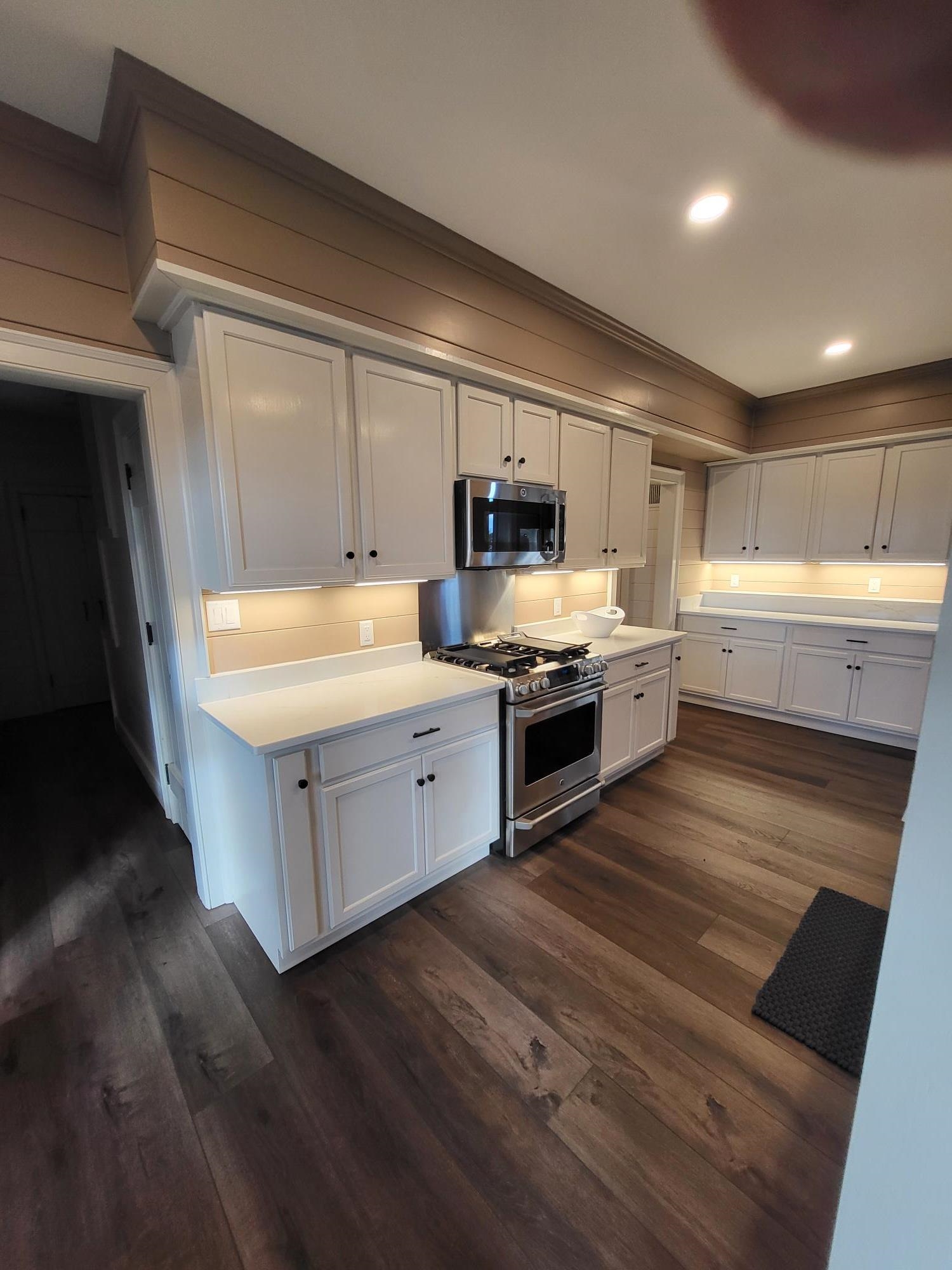 504 AIRPORT DR, HOT SPRINGS, Virginia 24445, 3 Bedrooms Bedrooms, ,3 BathroomsBathrooms,Residential,14,504 AIRPORT DR,670681 MLS # 670681