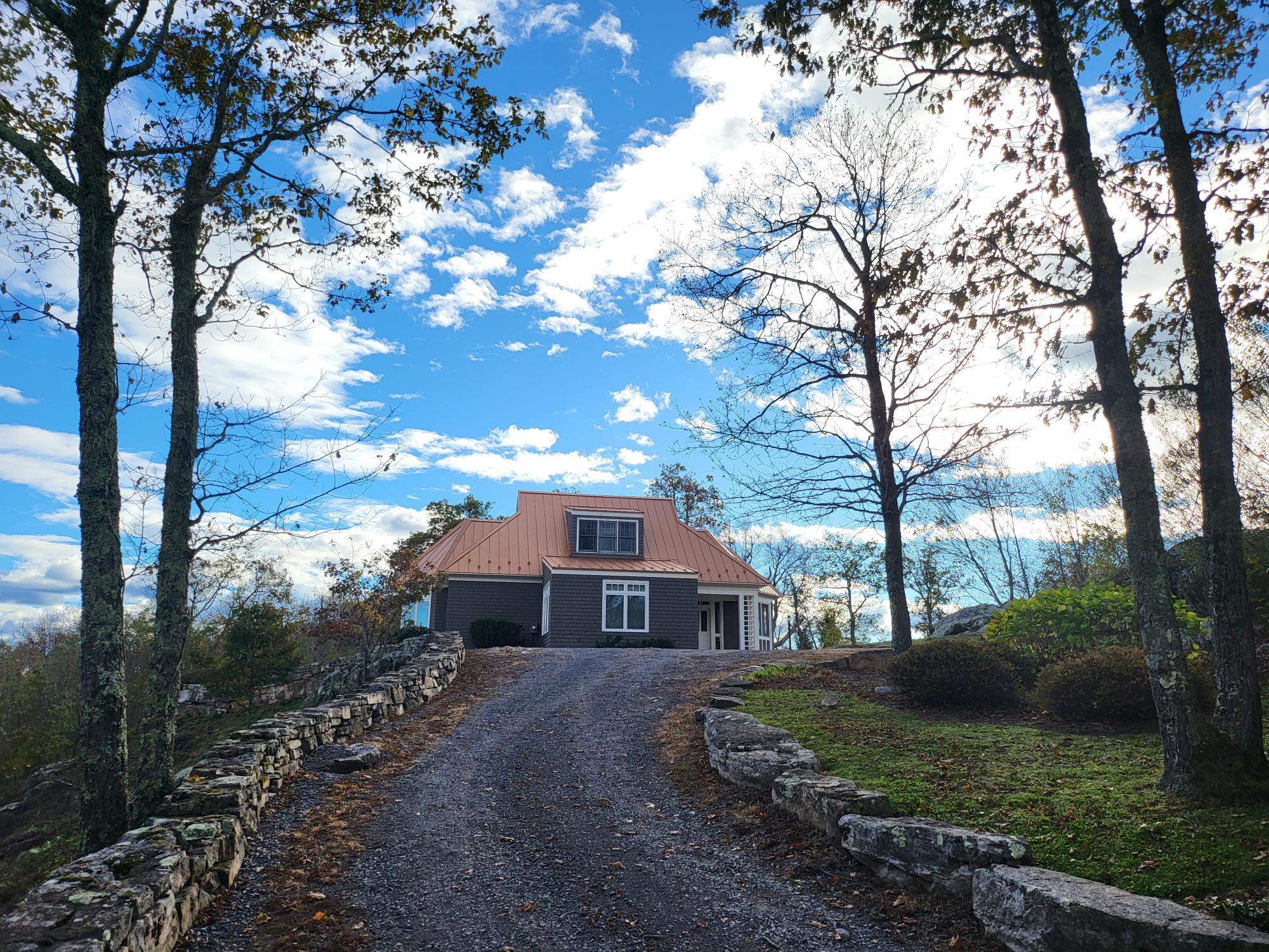 504 AIRPORT DR, HOT SPRINGS, Virginia 24445, 3 Bedrooms Bedrooms, ,3 BathroomsBathrooms,Residential,14,504 AIRPORT DR,670681 MLS # 670681