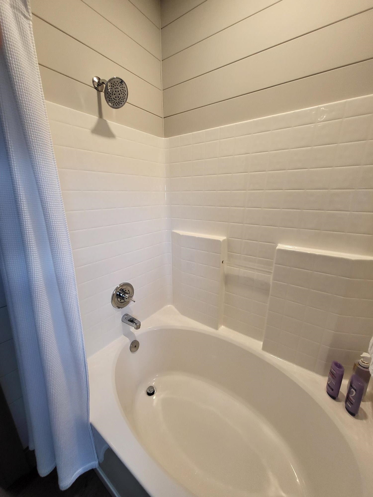 504 AIRPORT DR, HOT SPRINGS, Virginia 24445, 3 Bedrooms Bedrooms, ,3 BathroomsBathrooms,Residential,14,504 AIRPORT DR,670681 MLS # 670681