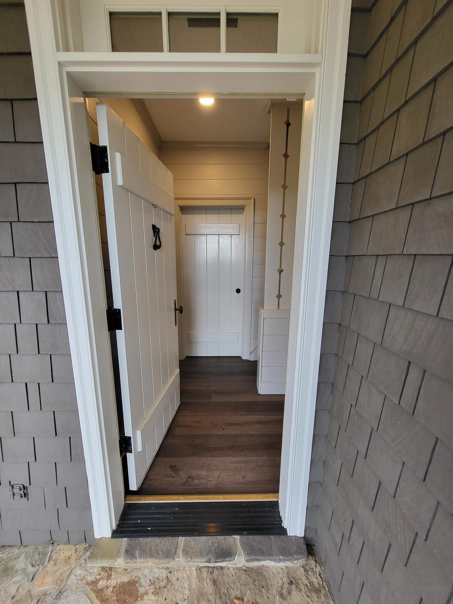 504 AIRPORT DR, HOT SPRINGS, Virginia 24445, 3 Bedrooms Bedrooms, ,3 BathroomsBathrooms,Residential,14,504 AIRPORT DR,670681 MLS # 670681