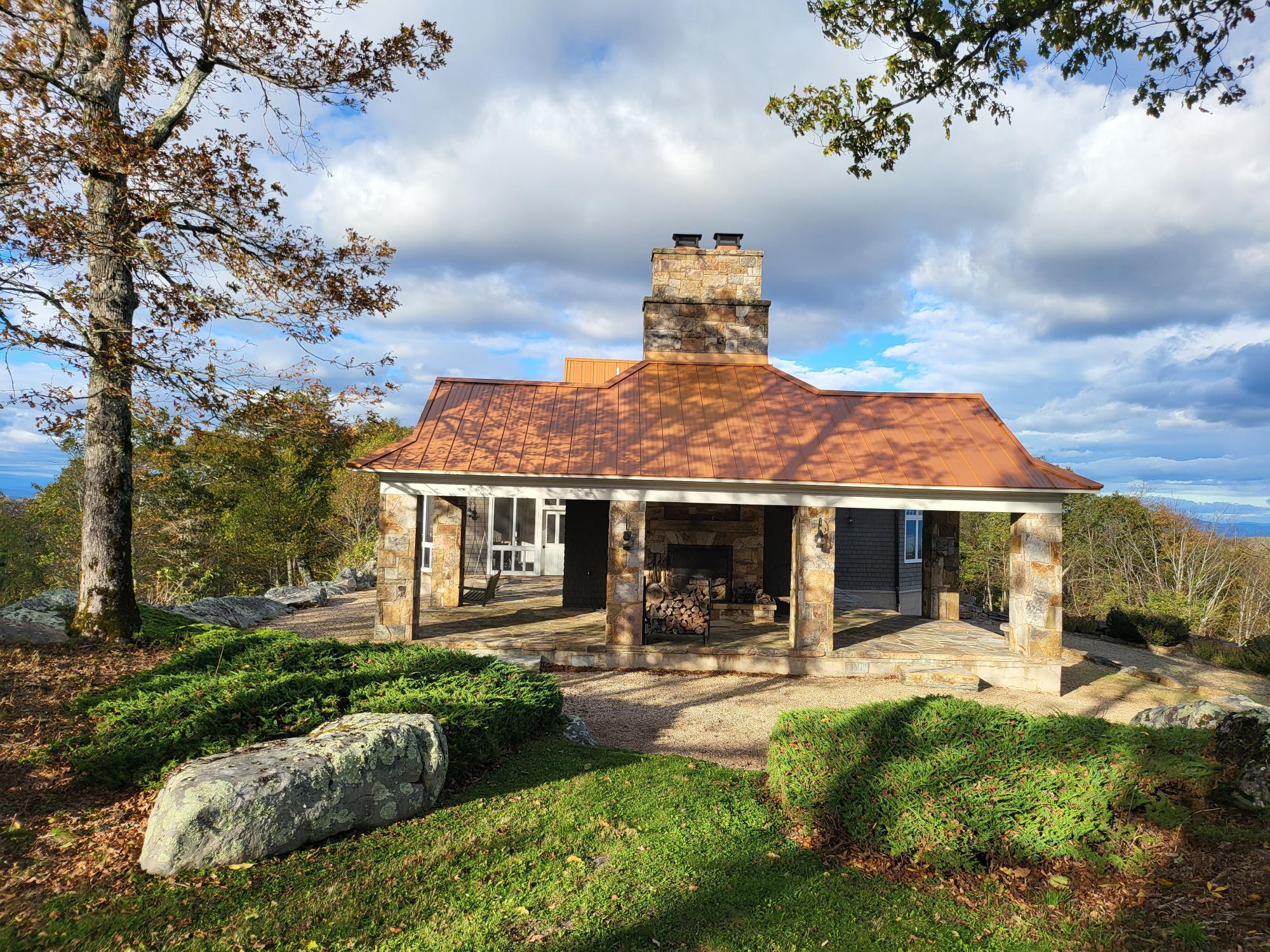 504 AIRPORT DR, HOT SPRINGS, Virginia 24445, 3 Bedrooms Bedrooms, ,3 BathroomsBathrooms,Residential,14,504 AIRPORT DR,670681 MLS # 670681