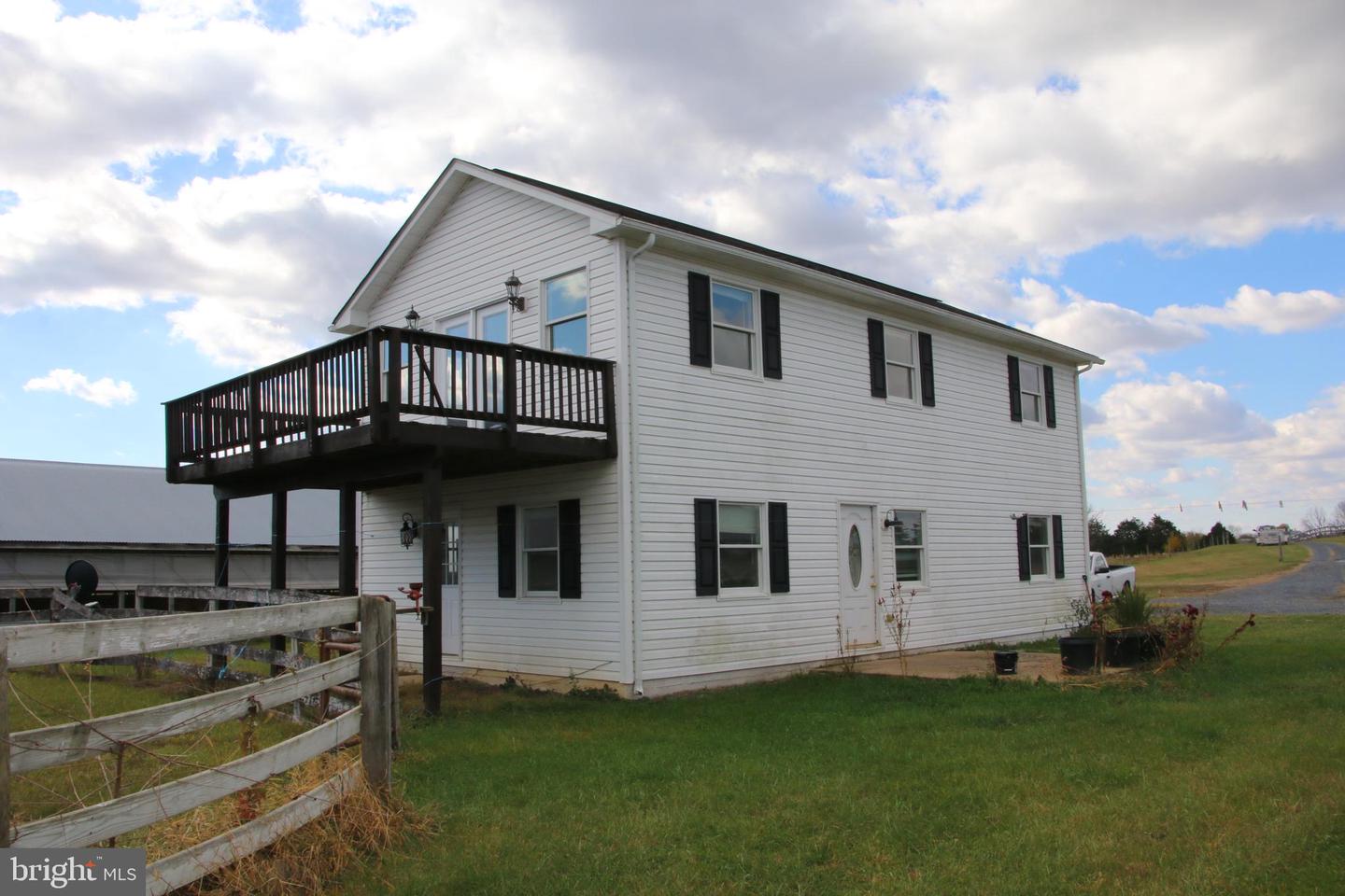 499 E LEE HWY, NEW MARKET, Virginia 22844, 3 Bedrooms Bedrooms, ,2 BathroomsBathrooms,Farm,For Sale,499 E LEE HWY,VASH2012864 MLS # VASH2012864