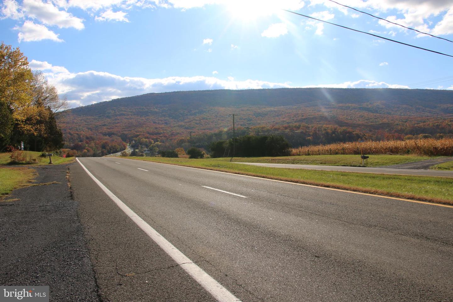 499 E LEE HWY, NEW MARKET, Virginia 22844, 3 Bedrooms Bedrooms, ,2 BathroomsBathrooms,Farm,For Sale,499 E LEE HWY,VASH2012864 MLS # VASH2012864