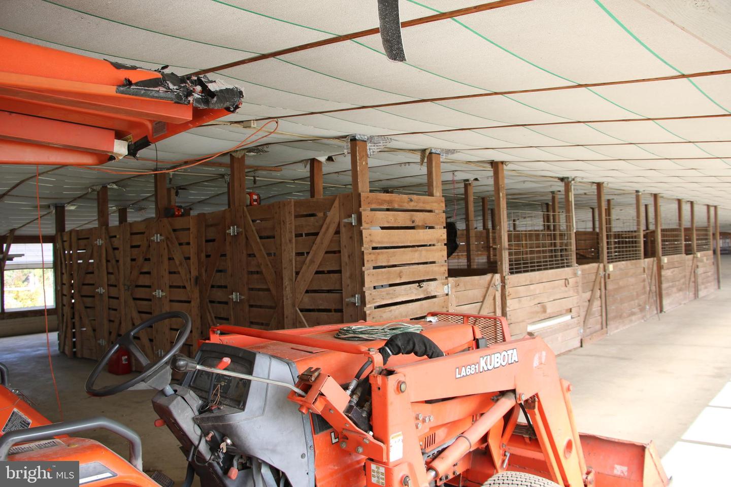 499 E LEE HWY, NEW MARKET, Virginia 22844, 3 Bedrooms Bedrooms, ,2 BathroomsBathrooms,Farm,For Sale,499 E LEE HWY,VASH2012864 MLS # VASH2012864