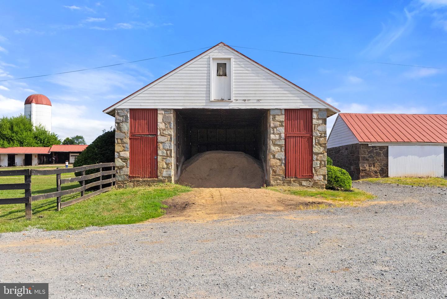 40332 COURTLAND FARM LN, ALDIE, Virginia 20105, 3 Bedrooms Bedrooms, ,2 BathroomsBathrooms,Farm,For Sale,40332 COURTLAND FARM LN,VALO2104646 MLS # VALO2104646 40332 COURTLAND FARM LN, ALDIE, Virginia 20105, 3 Bedrooms Bedrooms, ,2 BathroomsBathrooms,Farm,For Sale,40332 COURTLAND FARM LN,VALO2104646 MLS # VALO2104646