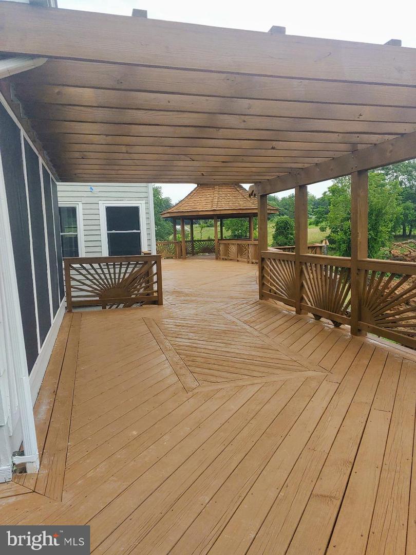 13506 TEAR JAMES TRL, AMISSVILLE, Virginia 20106, 3 Bedrooms Bedrooms, 9 Rooms Rooms,2 BathroomsBathrooms,Farm,For Sale,13506 TEAR JAMES TRL,VACU2011382 MLS # VACU2011382