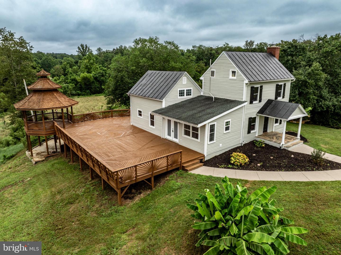 13506 TEAR JAMES TRL, AMISSVILLE, Virginia 20106, 3 Bedrooms Bedrooms, 9 Rooms Rooms,2 BathroomsBathrooms,Farm,For Sale,13506 TEAR JAMES TRL,VACU2011382 MLS # VACU2011382