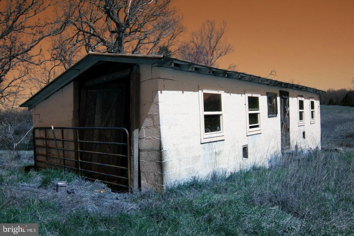 13506 TEAR JAMES TRL, AMISSVILLE, Virginia 20106, 3 Bedrooms Bedrooms, 9 Rooms Rooms,2 BathroomsBathrooms,Farm,For Sale,13506 TEAR JAMES TRL,VACU2011382 MLS # VACU2011382