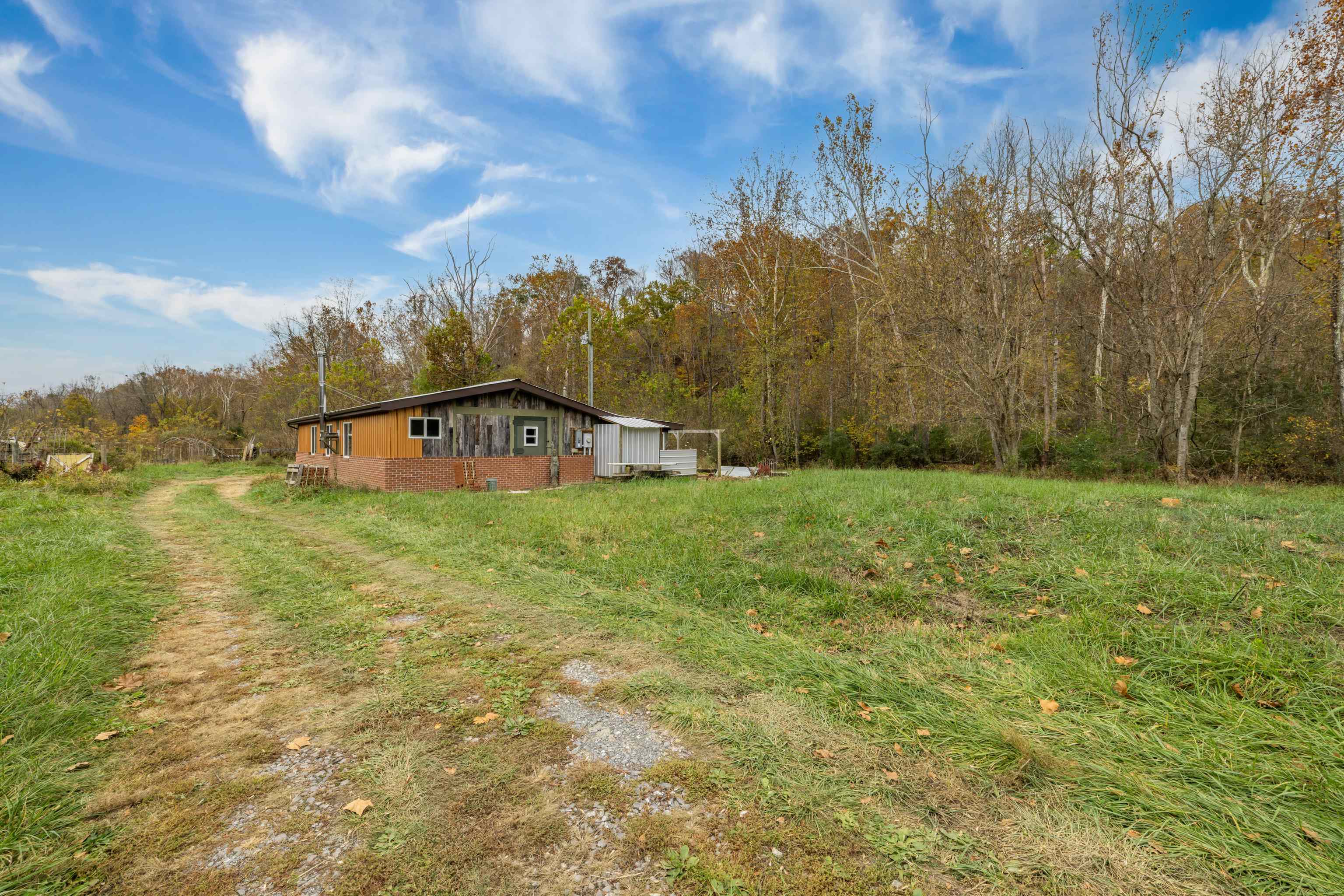 3441 W MIDLAND TRL, LEXINGTON, Virginia 24450, 2 Bedrooms Bedrooms, ,1 BathroomBathrooms,Residential,14,3441 W MIDLAND TRL,670751 MLS # 670751