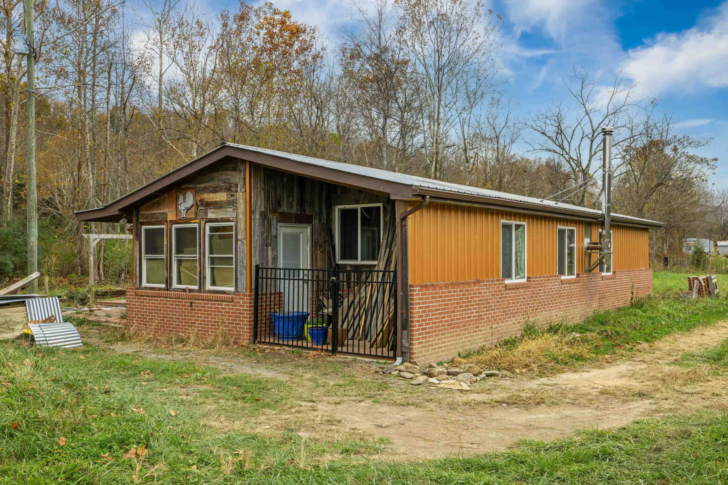 3441 W MIDLAND TRL, LEXINGTON, Virginia 24450, 2 Bedrooms Bedrooms, ,1 BathroomBathrooms,Residential,14,3441 W MIDLAND TRL,670751 MLS # 670751