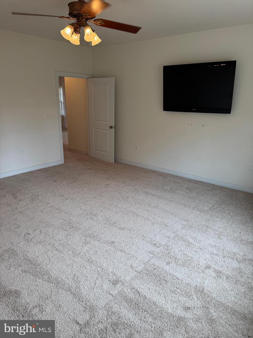 284 BOULDER SPRINGS LN, LOUISA, Virginia 23093, 4 Bedrooms Bedrooms, ,2 BathroomsBathrooms,Residential,For Sale,284 BOULDER SPRINGS LN,VALA2008850 MLS # VALA2008850