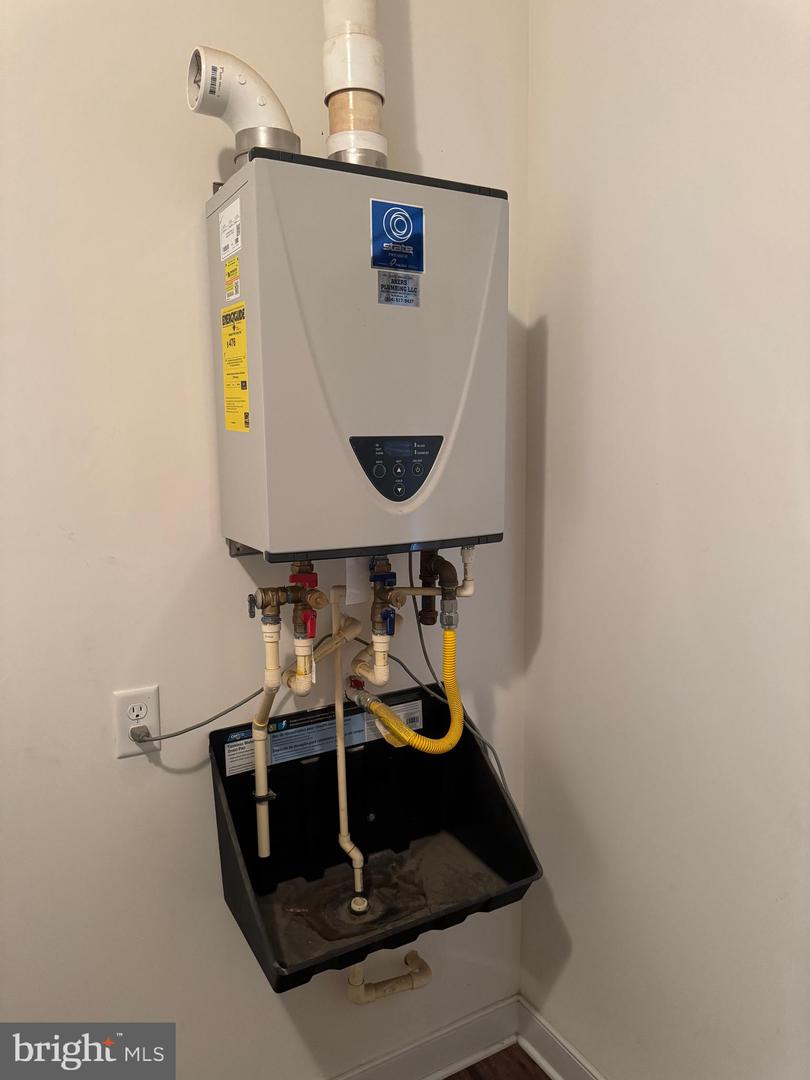 284 BOULDER SPRINGS LN, LOUISA, Virginia 23093, 4 Bedrooms Bedrooms, ,2 BathroomsBathrooms,Residential,For Sale,284 BOULDER SPRINGS LN,VALA2008850 MLS # VALA2008850