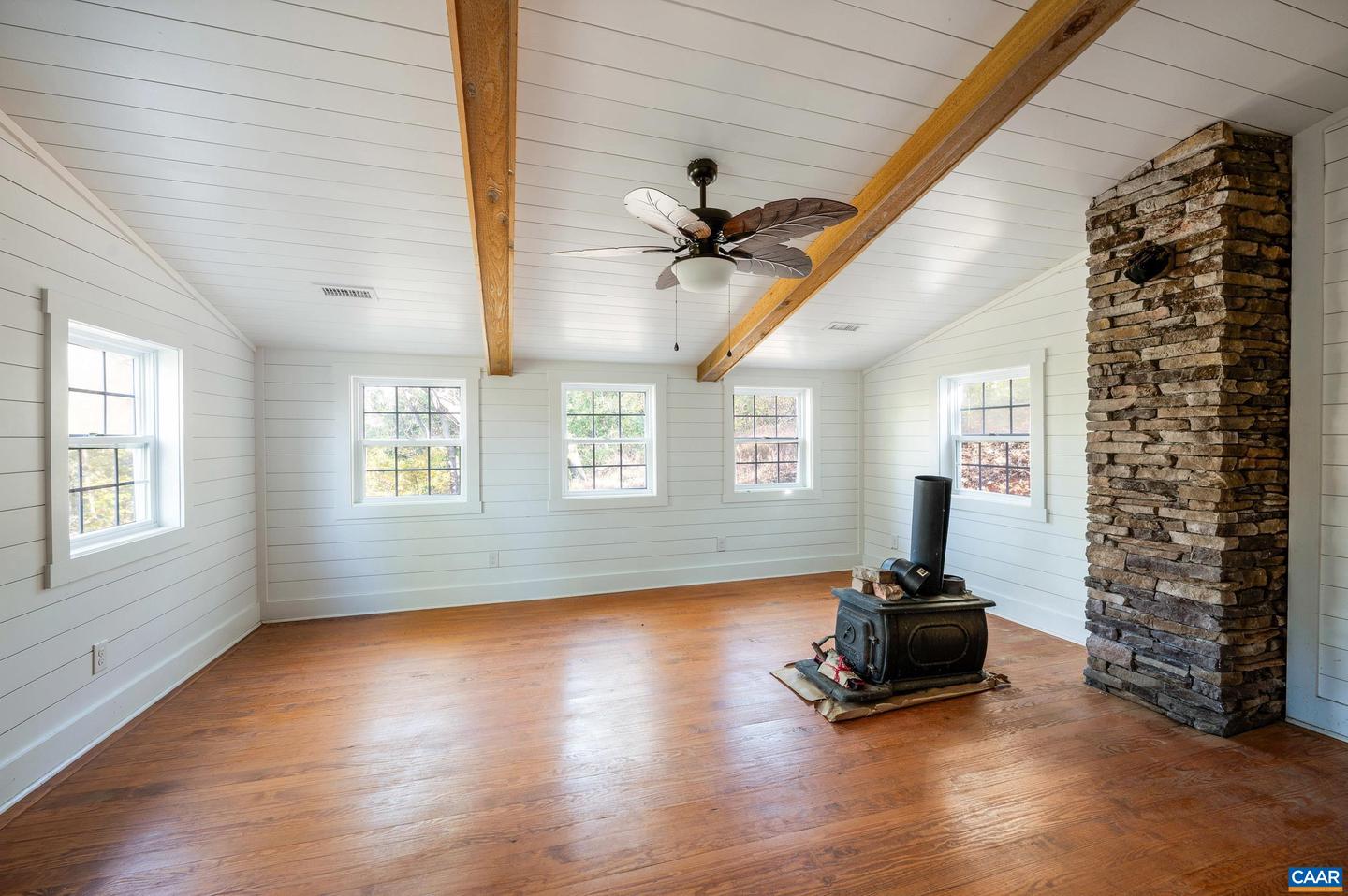 2728 EAST BRANCH LOOP, ROSELAND, Virginia 22967, 2 Bedrooms Bedrooms, ,2 BathroomsBathrooms,Residential,For Sale,2728 EAST BRANCH LOOP,670774 MLS # 670774