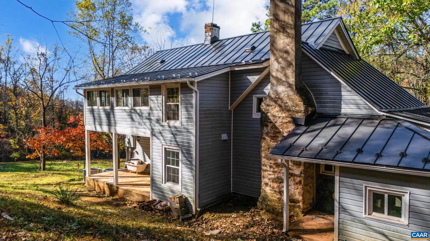 2728 EAST BRANCH LOOP, ROSELAND, Virginia 22967, 2 Bedrooms Bedrooms, ,2 BathroomsBathrooms,Residential,For Sale,2728 EAST BRANCH LOOP,670774 MLS # 670774