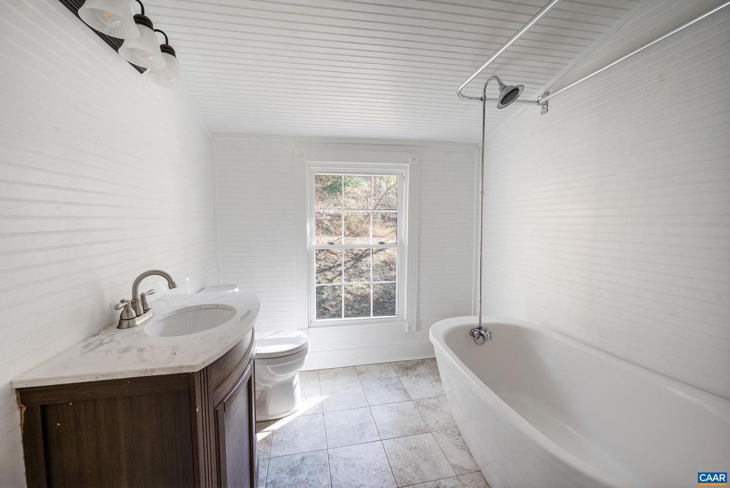 2728 EAST BRANCH LOOP, ROSELAND, Virginia 22967, 2 Bedrooms Bedrooms, ,2 BathroomsBathrooms,Residential,For Sale,2728 EAST BRANCH LOOP,670774 MLS # 670774