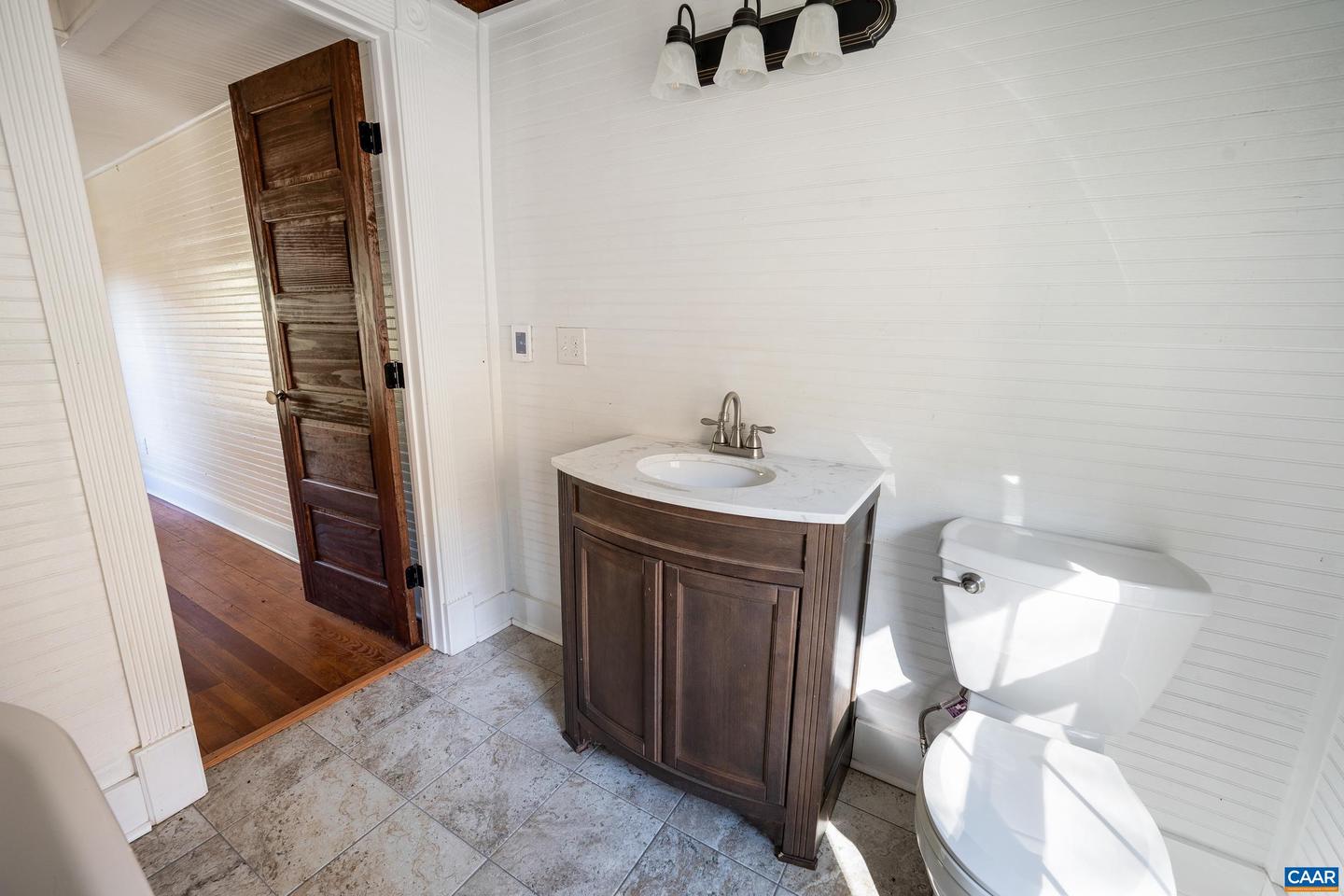 2728 EAST BRANCH LOOP, ROSELAND, Virginia 22967, 2 Bedrooms Bedrooms, ,2 BathroomsBathrooms,Residential,For Sale,2728 EAST BRANCH LOOP,670774 MLS # 670774