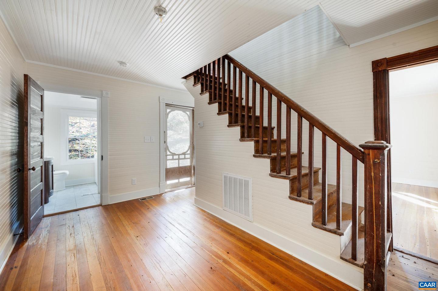 2728 EAST BRANCH LOOP, ROSELAND, Virginia 22967, 2 Bedrooms Bedrooms, ,2 BathroomsBathrooms,Residential,For Sale,2728 EAST BRANCH LOOP,670774 MLS # 670774