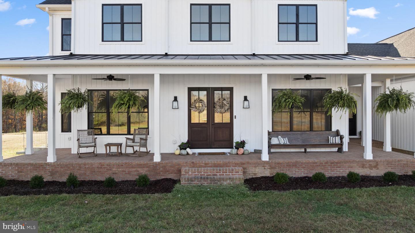 14660 LEE HWY, AMISSVILLE, Virginia 20106, 4 Bedrooms Bedrooms, ,4 BathroomsBathrooms,Residential,For Sale,14660 LEE HWY,VARP2002370 MLS # VARP2002370