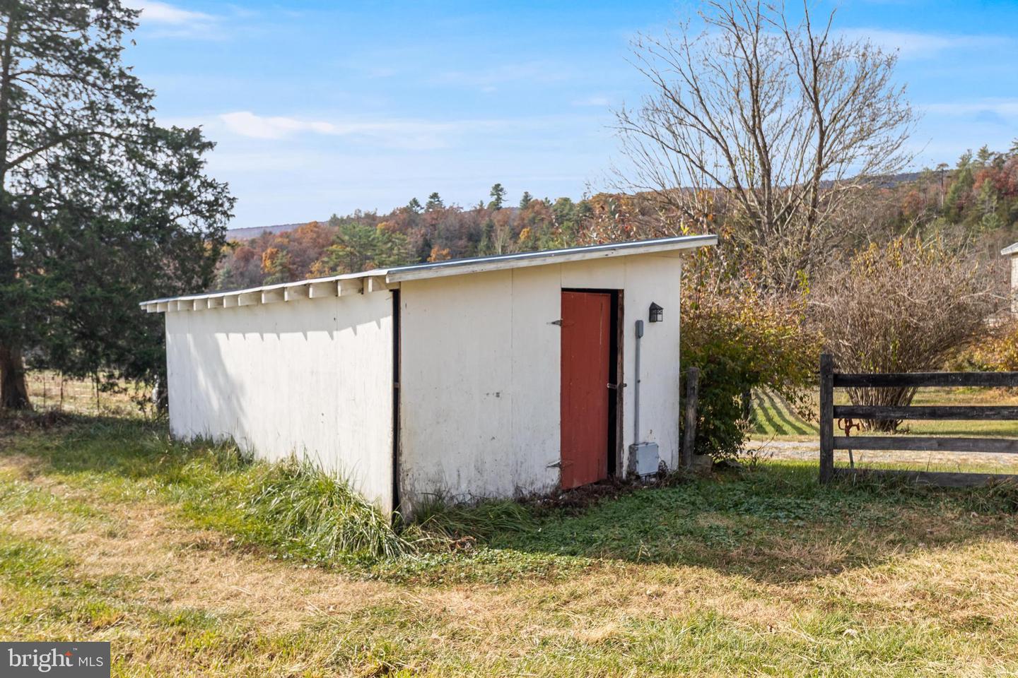19442 RUNIONS CREEK RD, BROADWAY, Virginia 22815, 4 Bedrooms Bedrooms, ,1 BathroomBathrooms,Residential,For Sale,19442 RUNIONS CREEK RD,VARO2002676 MLS # VARO2002676