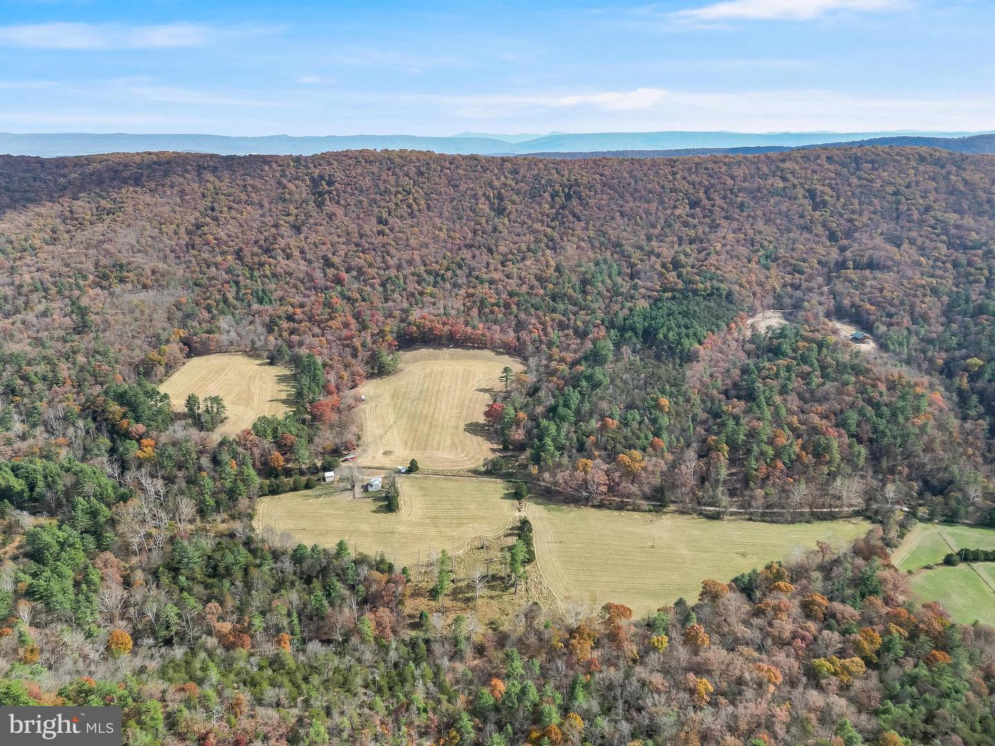 19442 RUNIONS CREEK RD, BROADWAY, Virginia 22815, 4 Bedrooms Bedrooms, ,1 BathroomBathrooms,Residential,For Sale,19442 RUNIONS CREEK RD,VARO2002676 MLS # VARO2002676