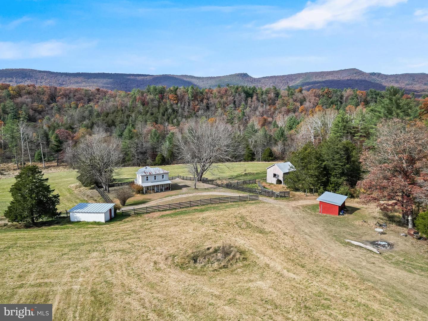 19442 RUNIONS CREEK RD, BROADWAY, Virginia 22815, 4 Bedrooms Bedrooms, ,1 BathroomBathrooms,Residential,For Sale,19442 RUNIONS CREEK RD,VARO2002676 MLS # VARO2002676