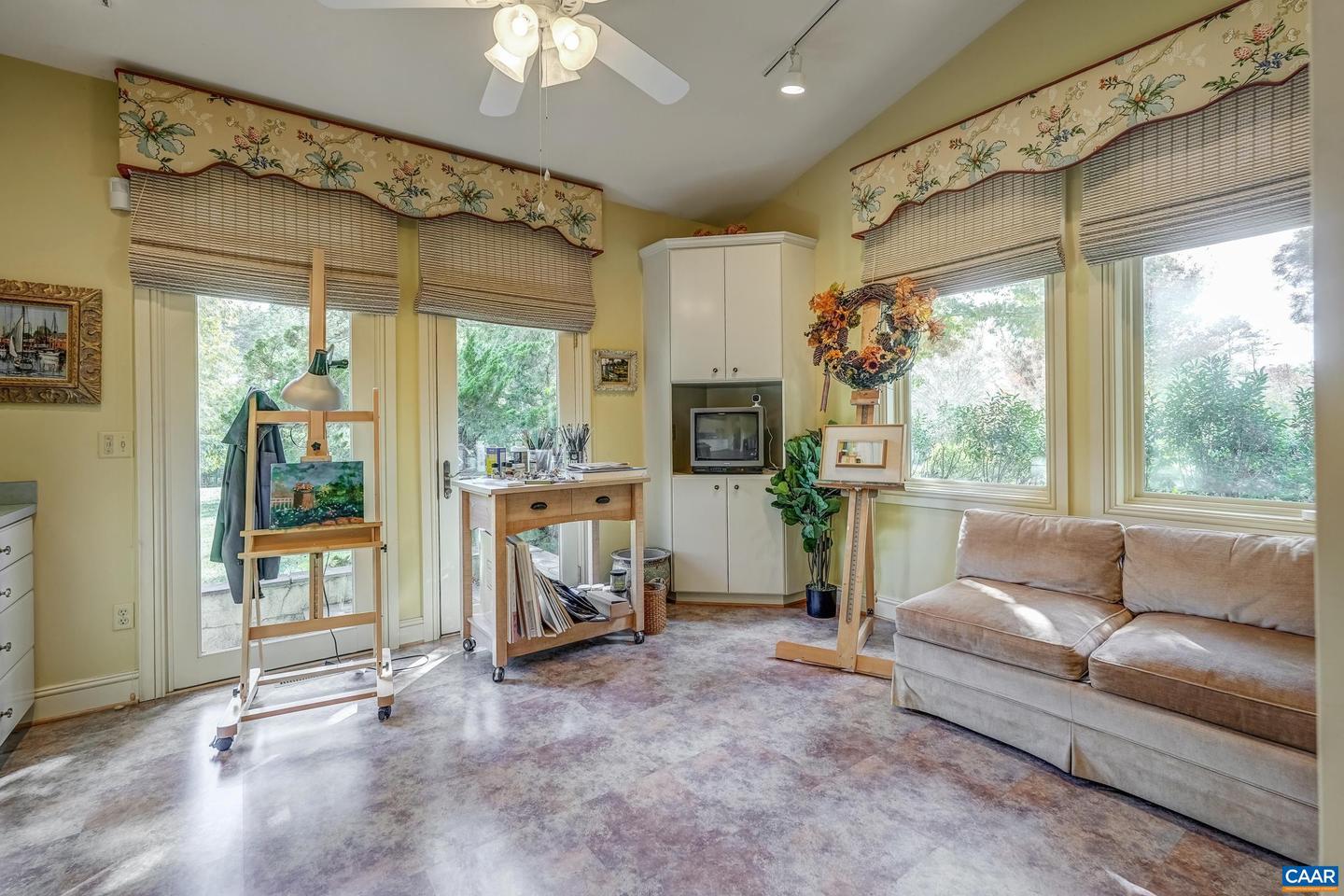 4798 BARN FIELD DR, KESWICK, Virginia 22947, 3 Bedrooms Bedrooms, ,3 BathroomsBathrooms,Residential,For Sale,4798 BARN FIELD DR,670493 MLS # 670493