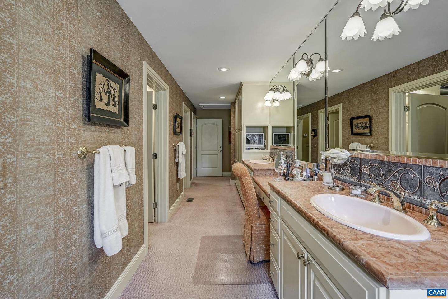 4798 BARN FIELD DR, KESWICK, Virginia 22947, 3 Bedrooms Bedrooms, ,3 BathroomsBathrooms,Residential,For Sale,4798 BARN FIELD DR,670493 MLS # 670493