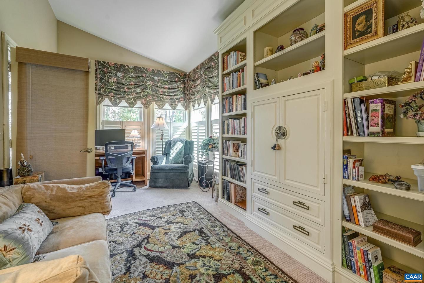 4798 BARN FIELD DR, KESWICK, Virginia 22947, 3 Bedrooms Bedrooms, ,3 BathroomsBathrooms,Residential,For Sale,4798 BARN FIELD DR,670493 MLS # 670493