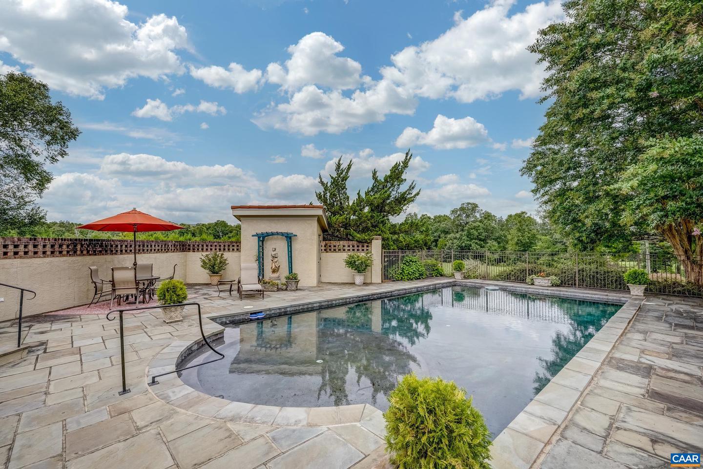 4798 BARN FIELD DR, KESWICK, Virginia 22947, 3 Bedrooms Bedrooms, ,3 BathroomsBathrooms,Residential,For Sale,4798 BARN FIELD DR,670493 MLS # 670493