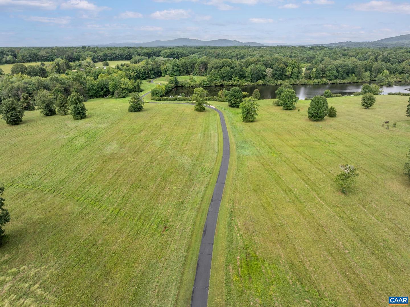 4798 BARN FIELD DR, KESWICK, Virginia 22947, 3 Bedrooms Bedrooms, ,3 BathroomsBathrooms,Residential,For Sale,4798 BARN FIELD DR,670493 MLS # 670493