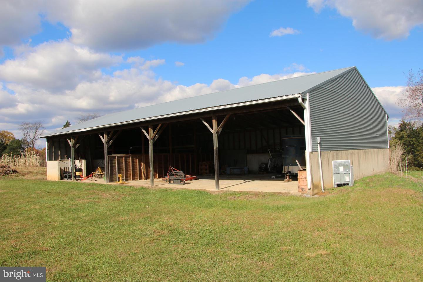 499 E LEE HWY, NEW MARKET, Virginia 22844, ,Farm,For Sale,499 E LEE HWY,VASH2012988 MLS # VASH2012988 499 E LEE HWY, NEW MARKET, Virginia 22844, ,Farm,For Sale,499 E LEE HWY,VASH2012988 MLS # VASH2012988