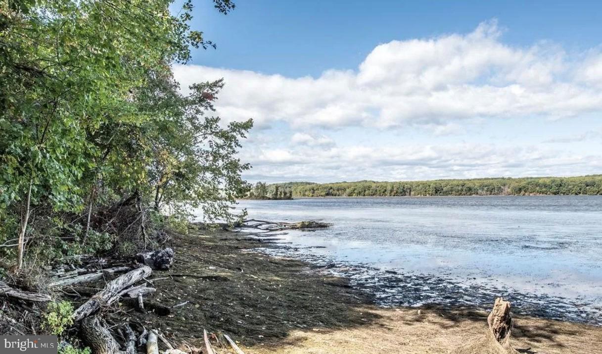 6033 WHIPSAWASON RD, KING GEORGE, Virginia 22485, 3 Bedrooms Bedrooms, ,2 BathroomsBathrooms,Residential,For Sale,6033 WHIPSAWASON RD,VAKG2006964 MLS # VAKG2006964