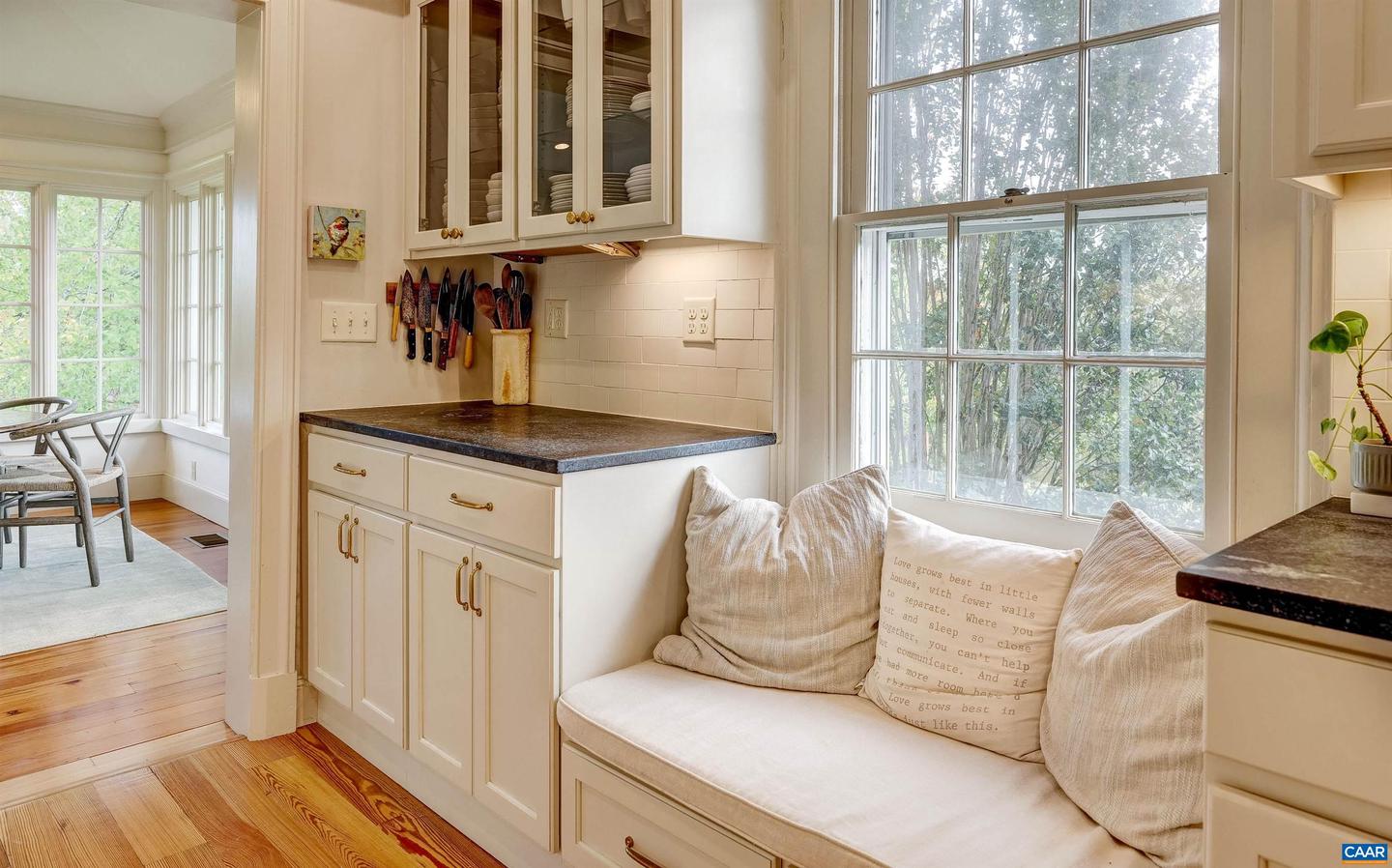 4710 DICKERSON RD, CHARLOTTESVILLE, Virginia 22911, 4 Bedrooms Bedrooms, ,3 BathroomsBathrooms,Residential,For Sale,4710 DICKERSON RD,671230 MLS # 671230 4710 DICKERSON RD, CHARLOTTESVILLE, Virginia 22911, 4 Bedrooms Bedrooms, ,3 BathroomsBathrooms,Residential,For Sale,4710 DICKERSON RD,671230 MLS # 671230