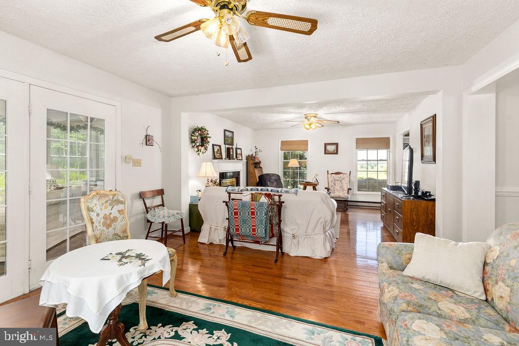 1115 CHAPEL RD, MIDDLETOWN, Virginia 22645, 3 Bedrooms Bedrooms, ,2 BathroomsBathrooms,Farm,For Sale,1115 CHAPEL RD,VAFV2038158 MLS # VAFV2038158 1115 CHAPEL RD, MIDDLETOWN, Virginia 22645, 3 Bedrooms Bedrooms, ,2 BathroomsBathrooms,Farm,For Sale,1115 CHAPEL RD,VAFV2038158 MLS # VAFV2038158