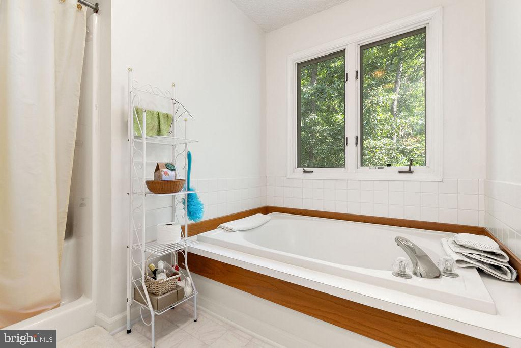 1115 CHAPEL RD, MIDDLETOWN, Virginia 22645, 3 Bedrooms Bedrooms, ,2 BathroomsBathrooms,Farm,For Sale,1115 CHAPEL RD,VAFV2038158 MLS # VAFV2038158 1115 CHAPEL RD, MIDDLETOWN, Virginia 22645, 3 Bedrooms Bedrooms, ,2 BathroomsBathrooms,Farm,For Sale,1115 CHAPEL RD,VAFV2038158 MLS # VAFV2038158