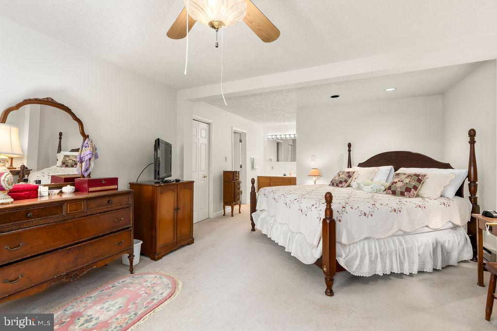 1115 CHAPEL RD, MIDDLETOWN, Virginia 22645, 3 Bedrooms Bedrooms, ,2 BathroomsBathrooms,Farm,For Sale,1115 CHAPEL RD,VAFV2038158 MLS # VAFV2038158 1115 CHAPEL RD, MIDDLETOWN, Virginia 22645, 3 Bedrooms Bedrooms, ,2 BathroomsBathrooms,Farm,For Sale,1115 CHAPEL RD,VAFV2038158 MLS # VAFV2038158