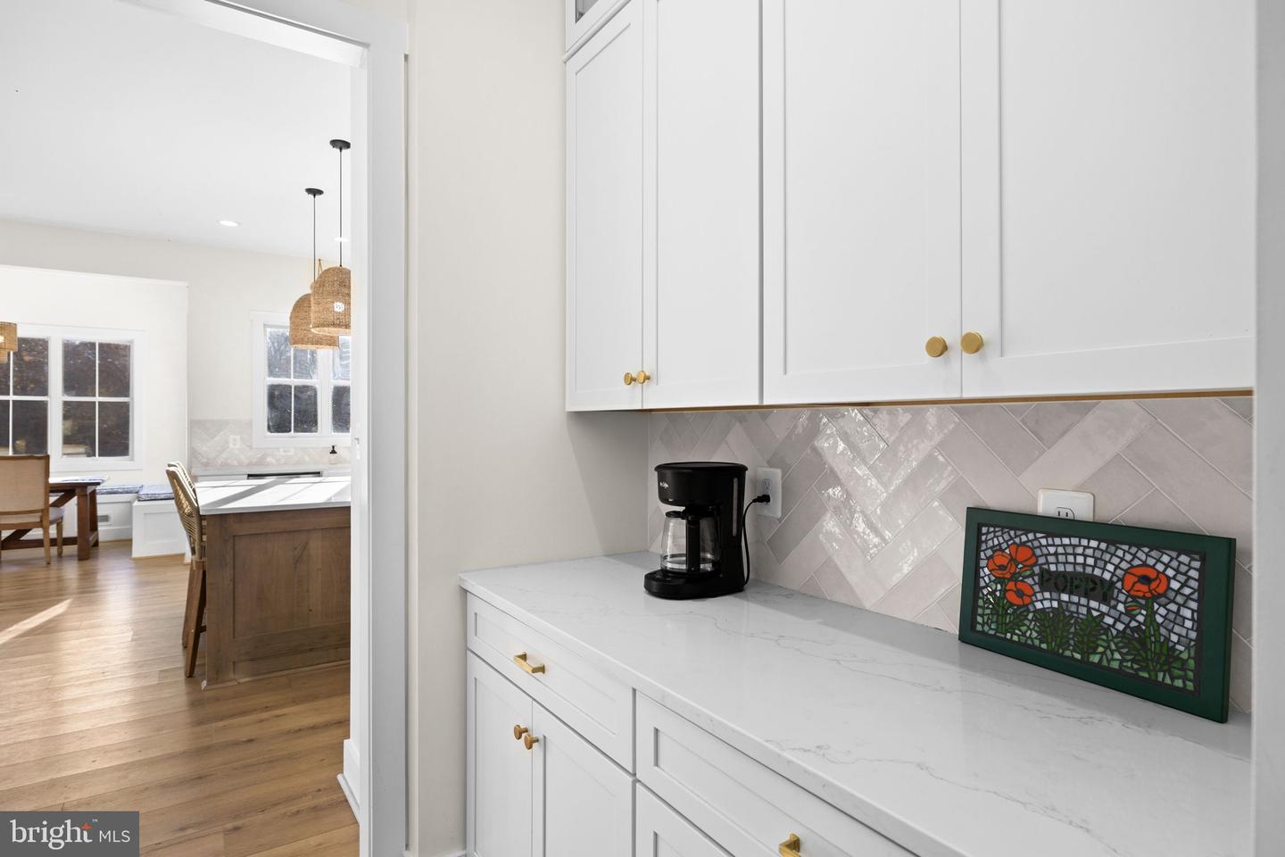 14660 LEE HWY, AMISSVILLE, Virginia 20106, 4 Bedrooms Bedrooms, ,4 BathroomsBathrooms,Residential,For Sale,14660 LEE HWY,VARP2002370 MLS # VARP2002370