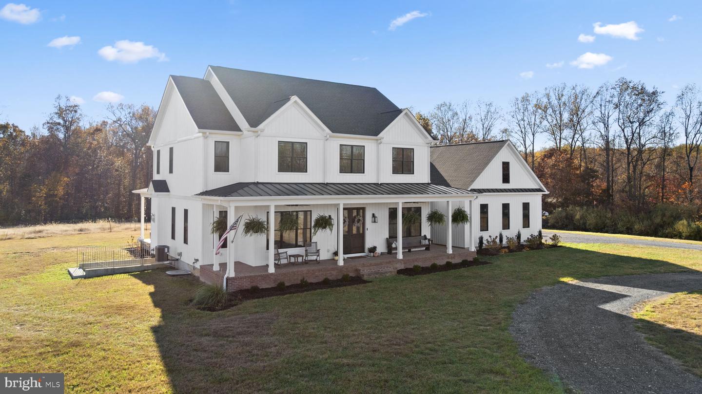 14660 LEE HWY, AMISSVILLE, Virginia 20106, 4 Bedrooms Bedrooms, ,4 BathroomsBathrooms,Residential,For Sale,14660 LEE HWY,VARP2002370 MLS # VARP2002370