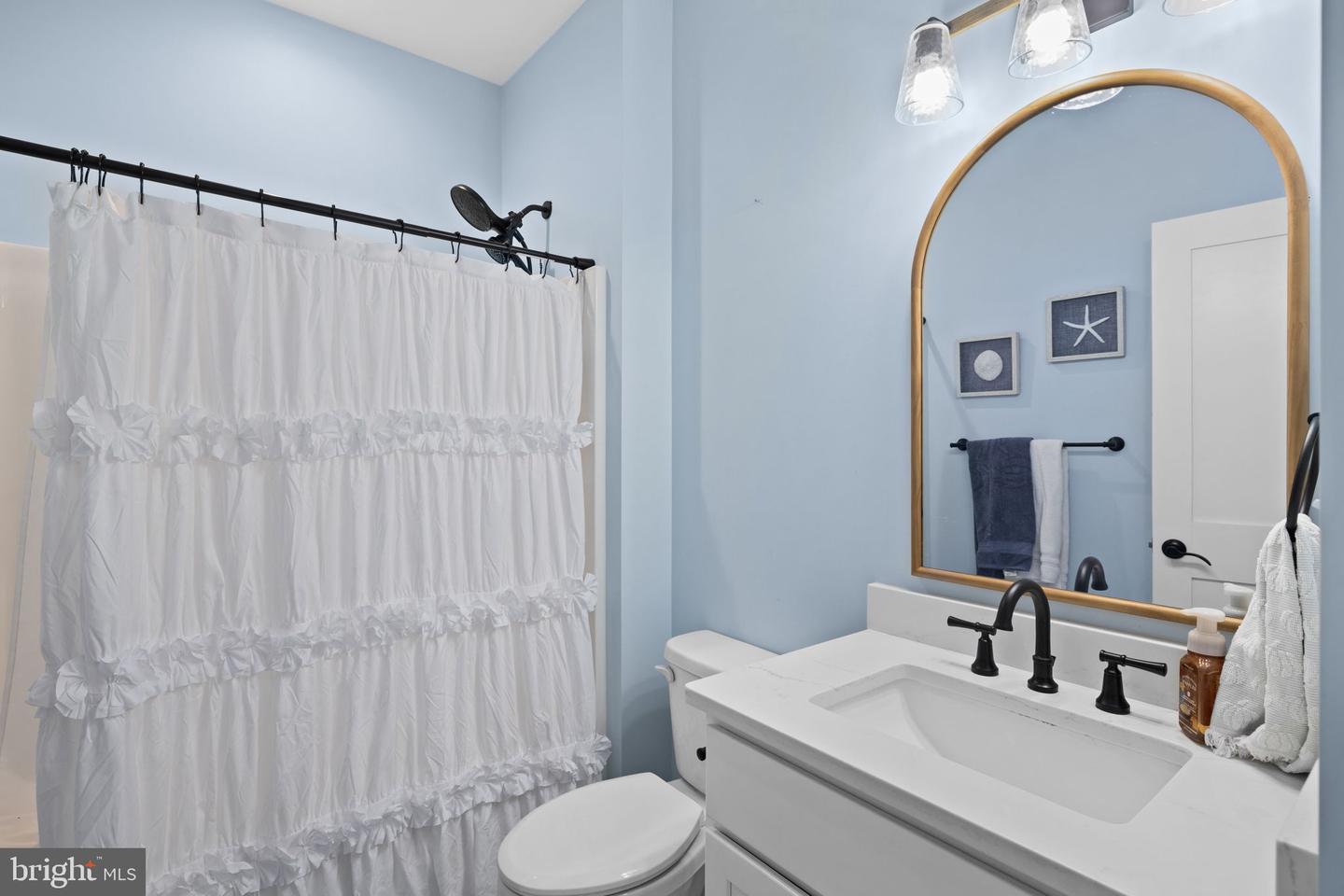 14660 LEE HWY, AMISSVILLE, Virginia 20106, 4 Bedrooms Bedrooms, ,4 BathroomsBathrooms,Residential,For Sale,14660 LEE HWY,VARP2002370 MLS # VARP2002370