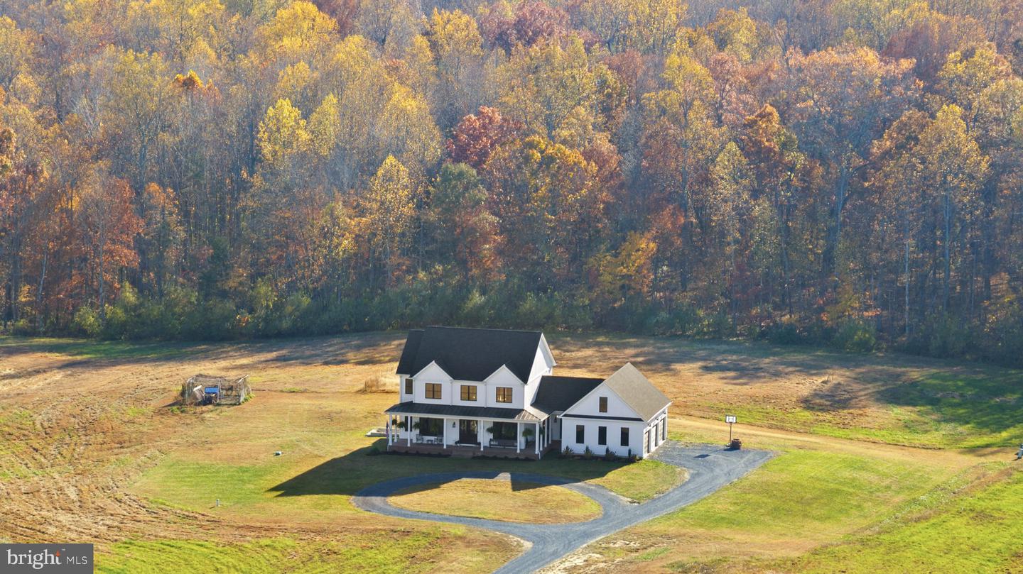 14660 LEE HWY, AMISSVILLE, Virginia 20106, 4 Bedrooms Bedrooms, ,4 BathroomsBathrooms,Residential,For Sale,14660 LEE HWY,VARP2002370 MLS # VARP2002370