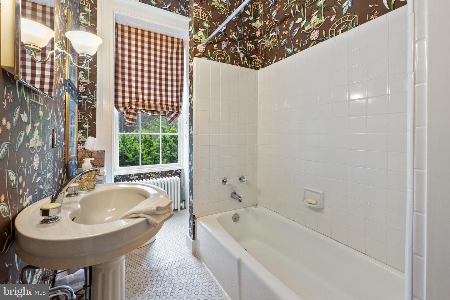 3252 WINCHESTER RD, DELAPLANE, Virginia 20144, 4 Bedrooms Bedrooms, ,5 BathroomsBathrooms,Residential,For Sale,3252 WINCHESTER RD,VAFQ2019664 MLS # VAFQ2019664